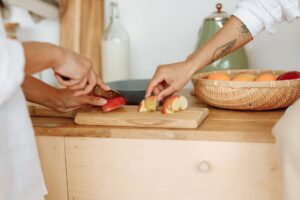 60-Second Apple Cinnamon Yogurt Bowl Recipe - Featured image